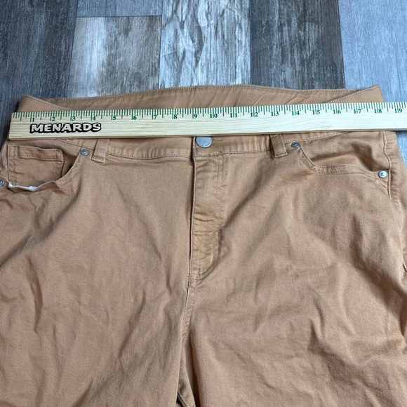 Lane Bryant Women’s Shorts Capris, 18, Light Orange, Brown - Picture 3 of 5